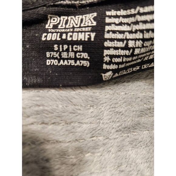 PINK Victoria's Secret Size S Cool & Comfy Black Padded Bralette - Picture 3 of 3